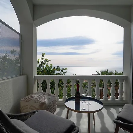 Apartment Blue Hill - Only Adults Sitges