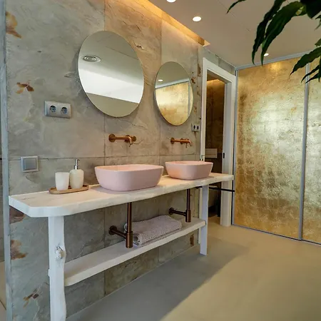 Bluehillsitges - Only Adults *