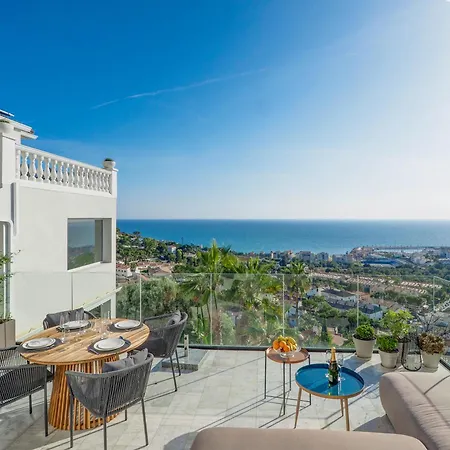 Blue Hill - Only Adults Apartment Sitges
