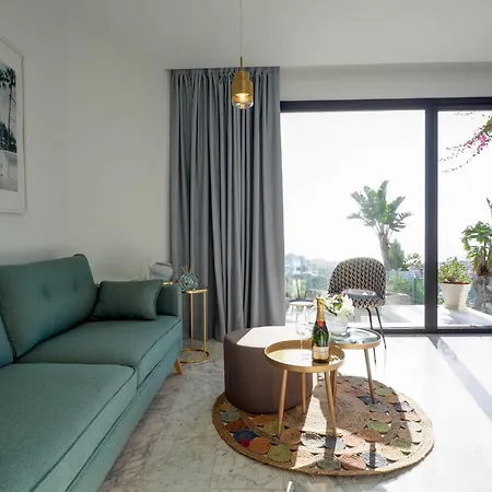 Bluehillsitges - Only Adults