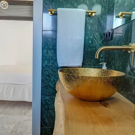 Bluehillsitges - Only Adults Sitges