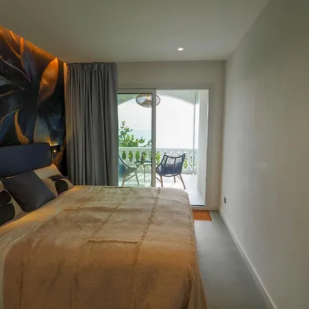 Bluehillsitges - Only Adults Apartment *