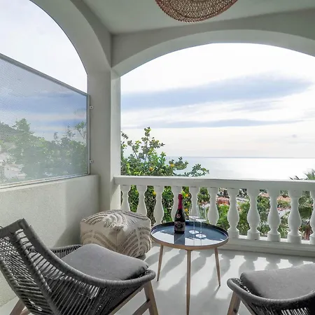 Bluehillsitges - Only Adults Sitges