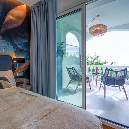 Bluehillsitges - Only Adults