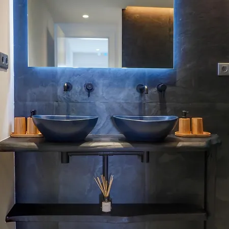 Bluehillsitges - Only Adults *