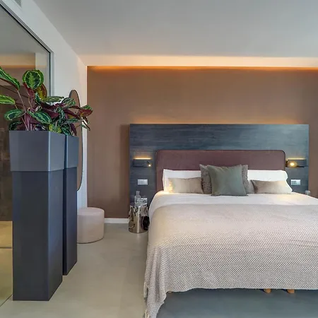 Bluehillsitges - Only Adults