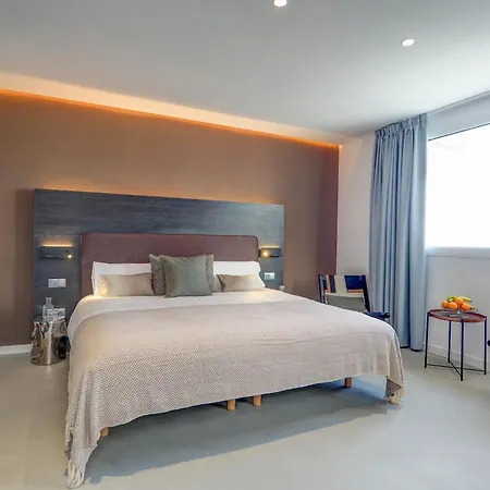 Blue Hill - Only Adults Apartment