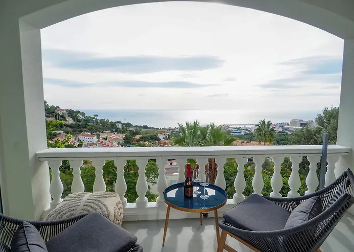 Апартаменты Bluehillsitges - Only Adults Сиджес