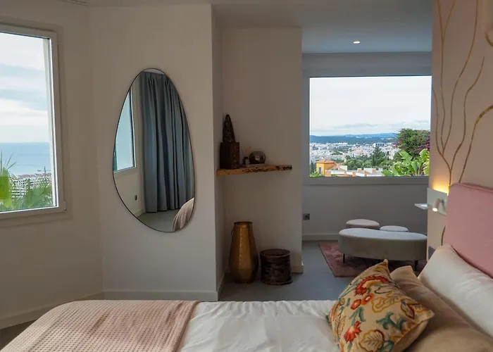 Bluehillsitges - Only Adults