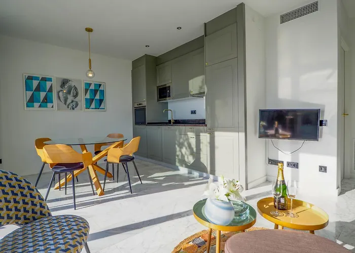 Bluehillsitges - Only Adults シッチェス