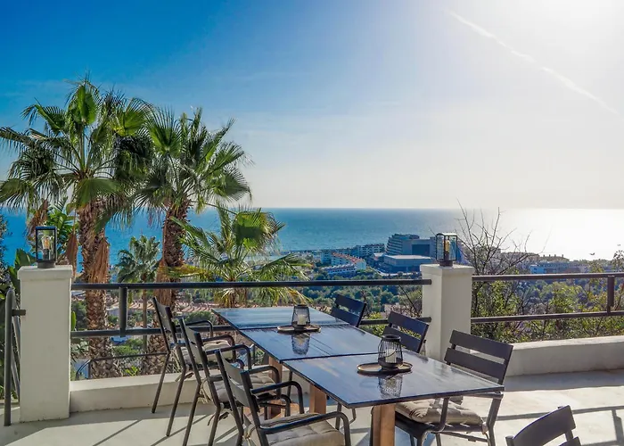 Bluehillsitges - Only Adults Sitges